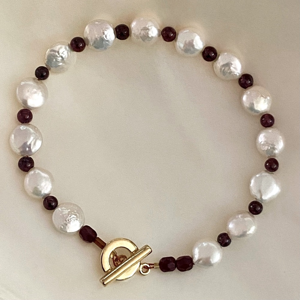 New Handmade Freshwater Coin Pearl Garnet Beaded Bracelet